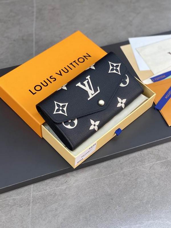 LV Wallets 82